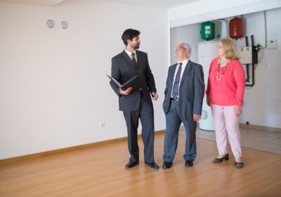 Een makelaar of aankoopmakelaar kiezen in Spanje: aandachtspunten